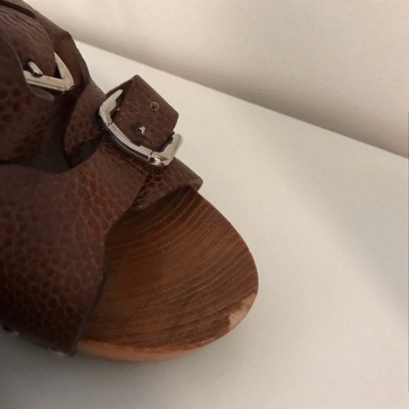 Dolce & Gabanna leather heel sandal - Picture 2 of 3